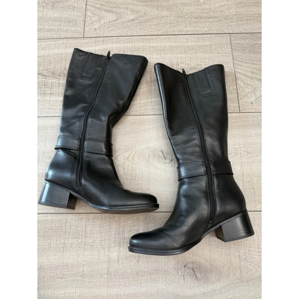 Naturalizer Daelynn Black Leather Knee High Boots Size 7 Wide Calf